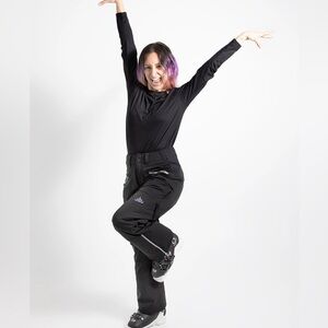 Nobody’s Princess Zali Women’s Snow Pant Short • Petite Curvy Fit